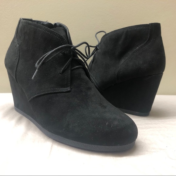 NWOT suede wedge booties - Picture 5 of 12